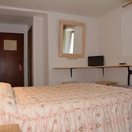 Albergo Roncone Eksteriør billede